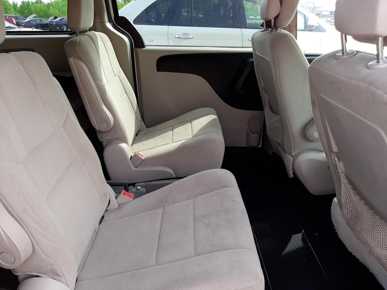 Photo 6 from auction – 2012 DODGE GRAND CARA with VIN 2C4RDGCG5CR104233