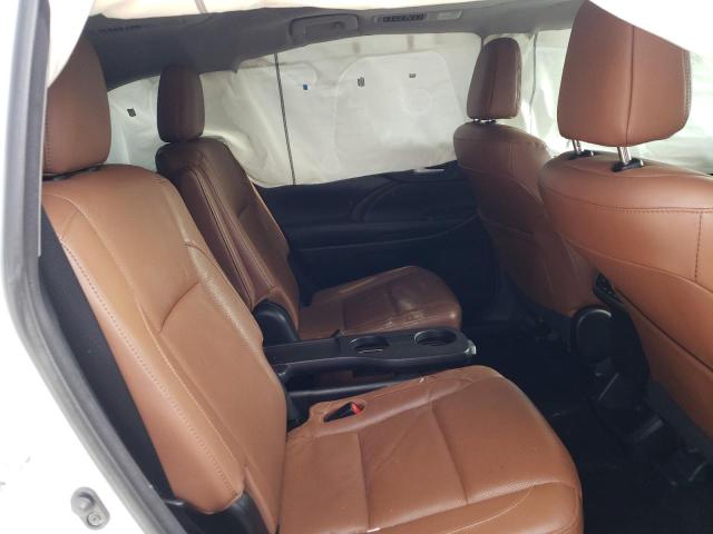 Photo 6 from auction – 2017 TOYOTA HIGHLANDER with VIN 5TDYZRFH3HS208697