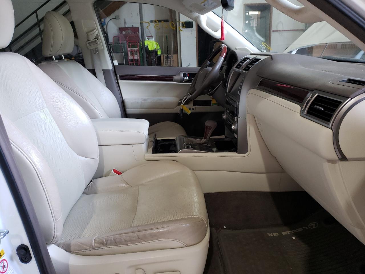 Photo 5 from auction – 2015 LEXUS GX 460 with VIN JTJBM7FX6F5117259