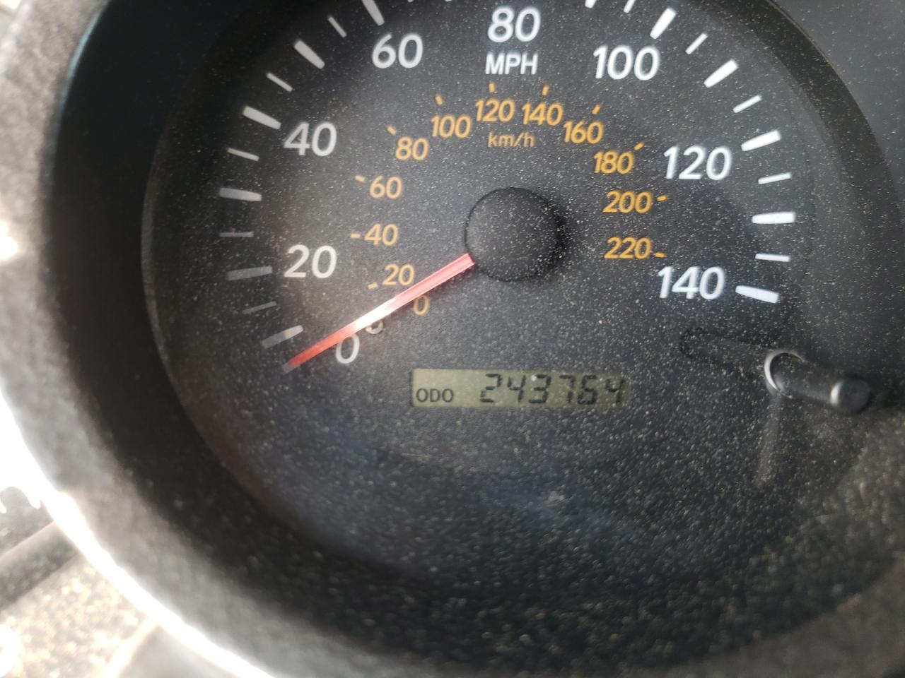 Foto 8 de la subasta – 2003 TOYOTA HIGHLANDER con VIN JTEHF21A130121575