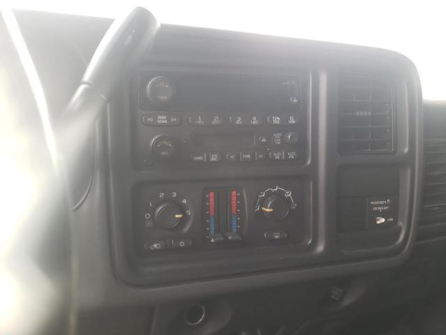 Photo 9 from auction – 2005 CHEVROLET SILVERADO with VIN 1GCHC29U85E118626