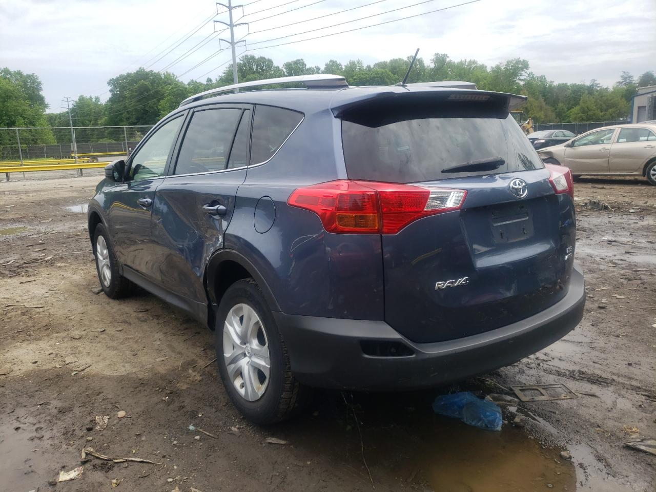 Photo 15 from auction – 2014 TOYOTA RAV4 LE with VIN JTMBFREV6ED077715