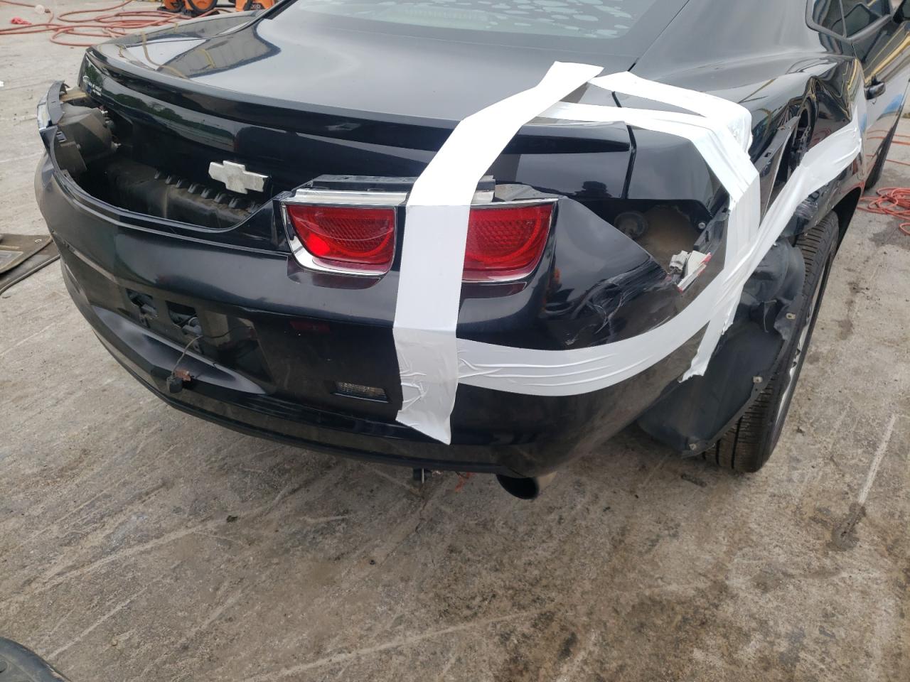 Photo 9 from auction – 2011 CHEVROLET CAMARO LS with VIN 2G1FA1EDXB9122262