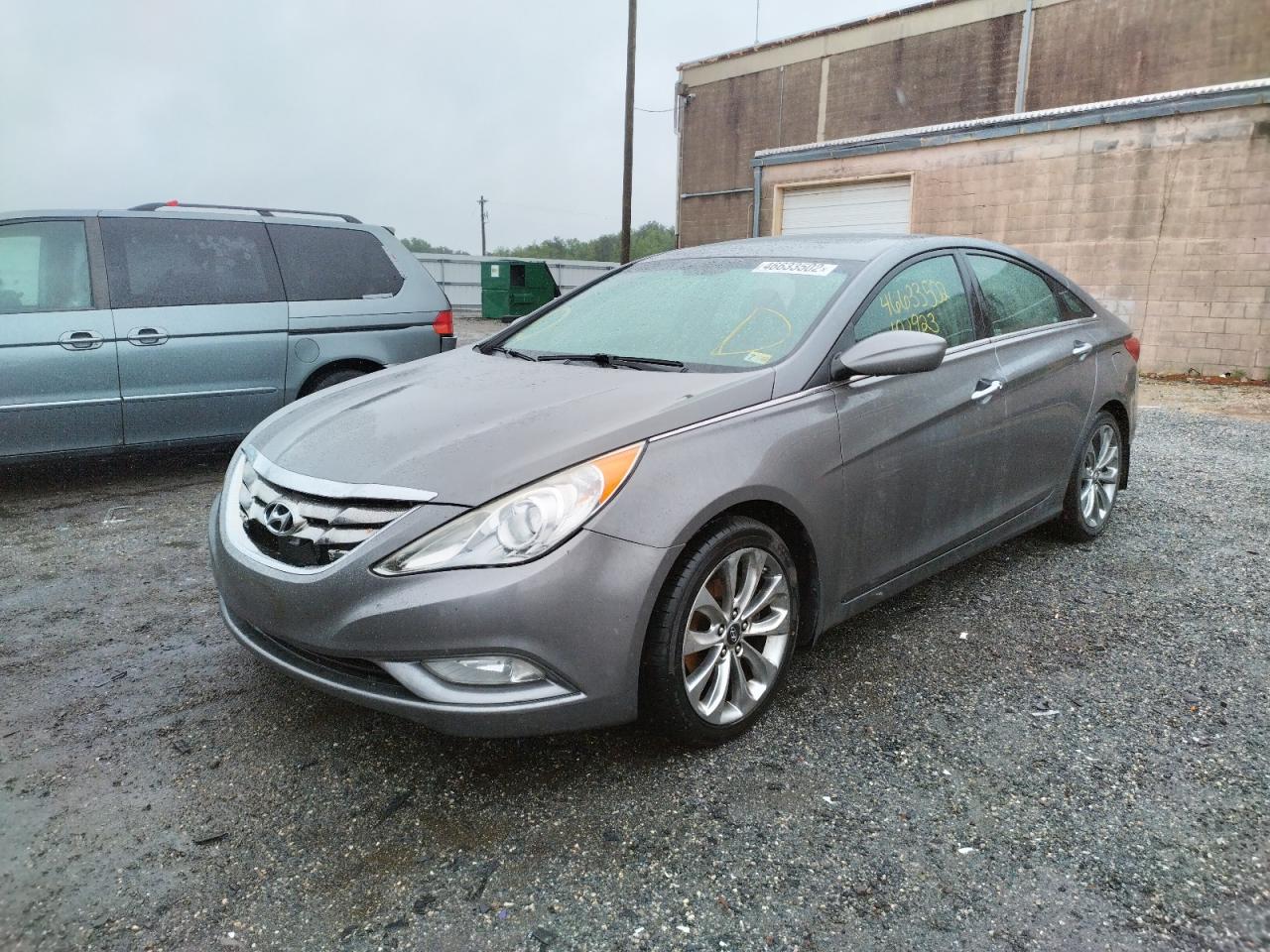 Photo 2 from auction – 2011 HYUNDAI SONATA SE with VIN 5NPEC4AC6BH160290
