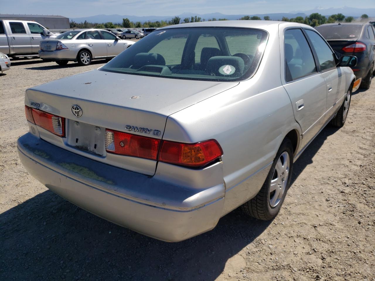 Photo 4 from auction – 2000 TOYOTA CAMRY CE with VIN JT2BG22KXY0388048