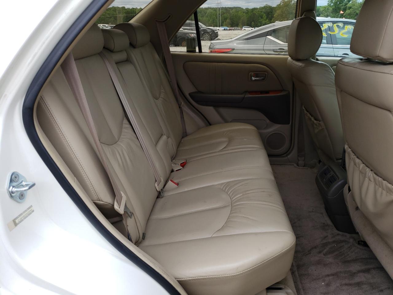 Photo 6 from auction – 2002 LEXUS RX 300 with VIN JTJGF10U720120965