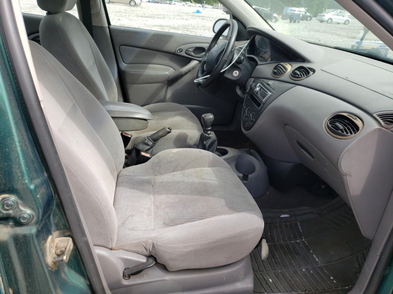 Photo 5 from auction – 2001 FORD FOCUS SE with VIN 1FAFP34361W257972
