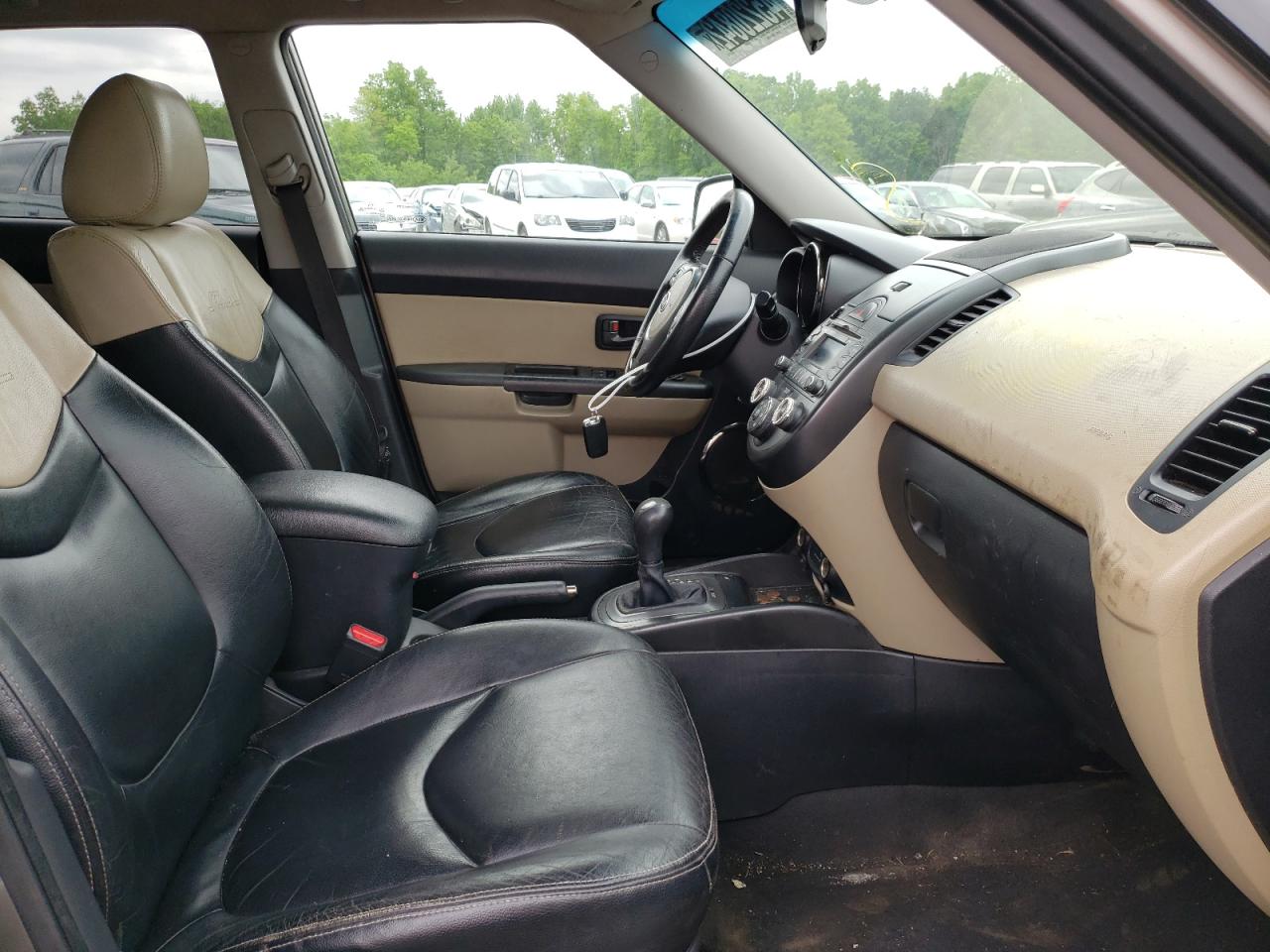 Photo 5 from auction – 2011 KIA SOUL + with VIN KNDJT2A20B7327810