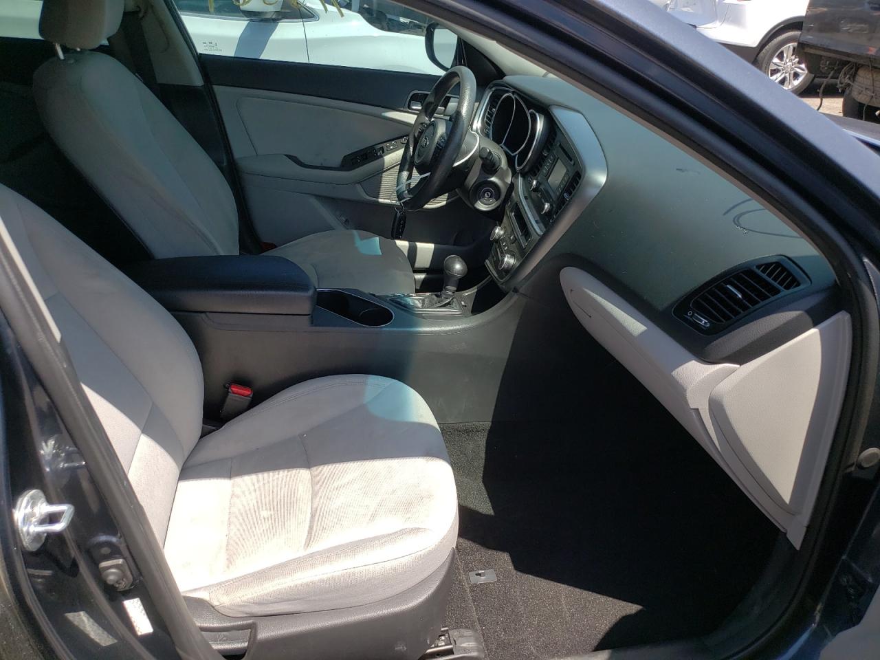 Photo 5 from auction – 2015 KIA OPTIMA LX with VIN KNAGM4A75F5602245