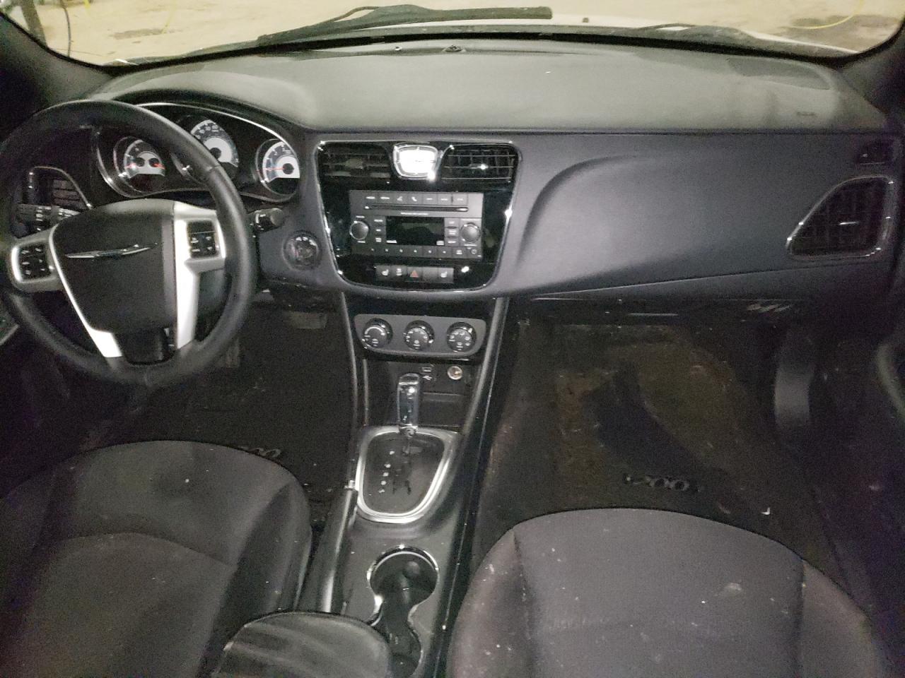 Photo 9 from auction – 2013 CHRYSLER 200 TOURIN with VIN 1C3CCBBBXDN539138