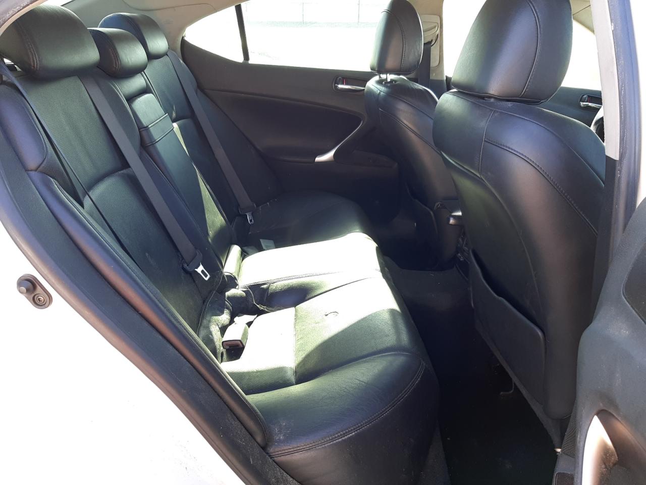 Photo 6 from auction – 2006 LEXUS IS 350 with VIN JTHBE262365005640