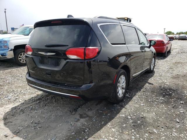 Photo 4 from auction – 2017 CHRYSLER PACIFICA T with VIN 2C4RC1BG2HR634748