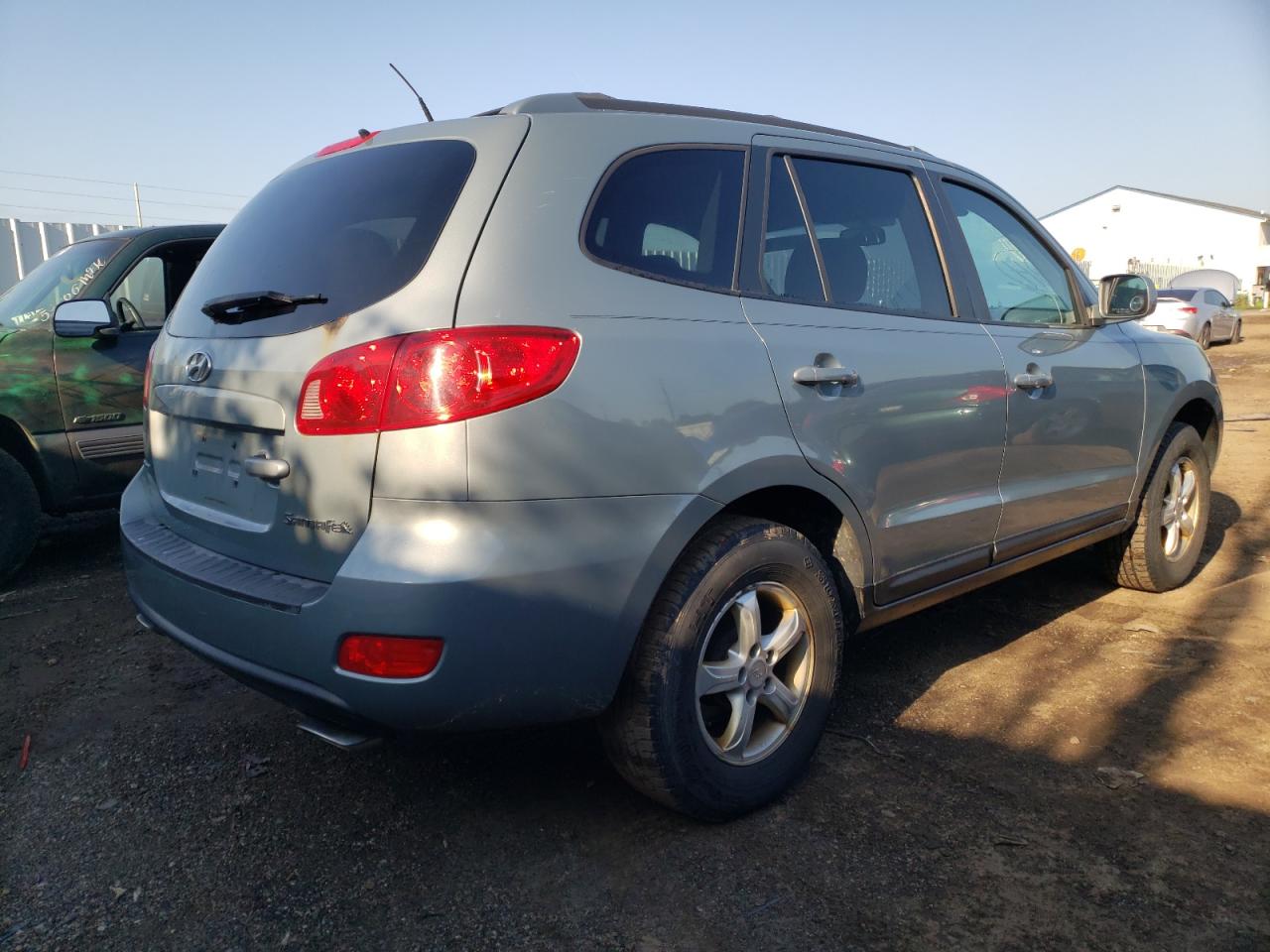 Photo 4 from auction – 2007 HYUNDAI SANTA FE G with VIN 5NMSG13D87H095278