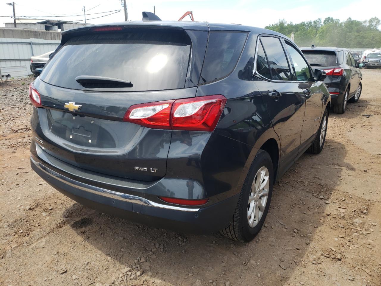 Photo 4 from auction – 2018 CHEVROLET EQUINOX LT with VIN 2GNAXSEV7J6227024
