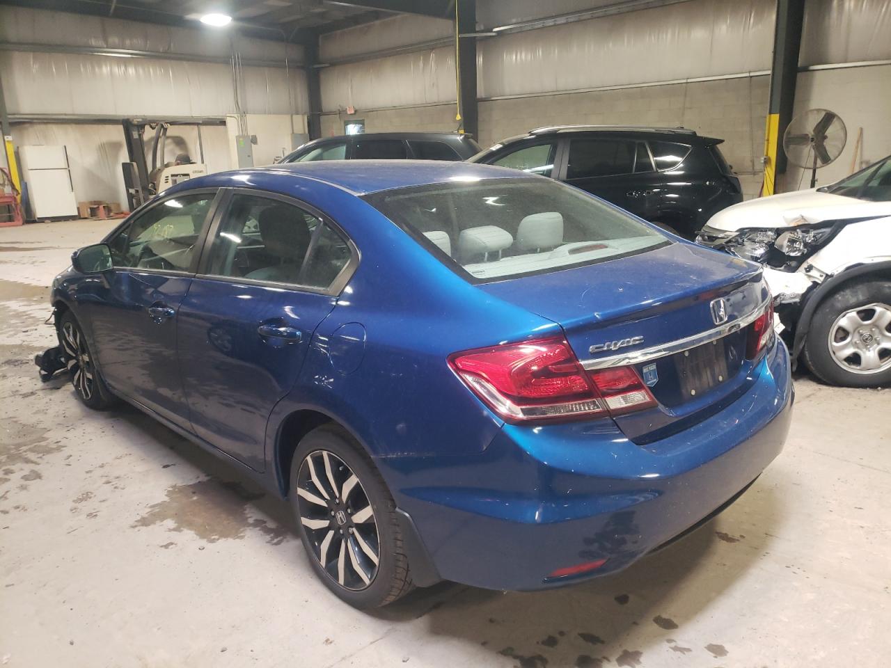 Photo 3 from auction – 2014 HONDA CIVIC EXL with VIN 19XFB2F98EE275104