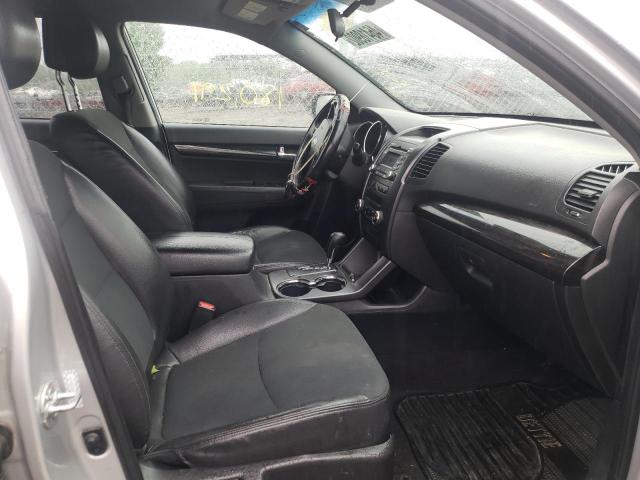 Photo 5 from auction – 2011 KIA SORENTO EX with VIN 5XYKU4A22BG003533