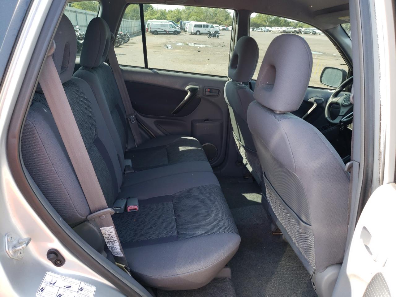 Photo 6 from auction – 2002 TOYOTA RAV4 with VIN JTEGH20V020064133
