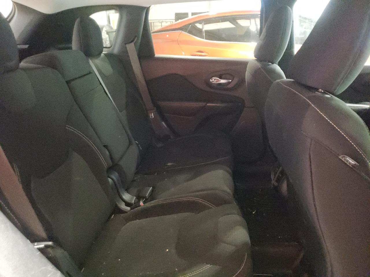 Photo 6 from auction – 2015 JEEP CHEROKEE L with VIN 1C4PJMCB9FW589233