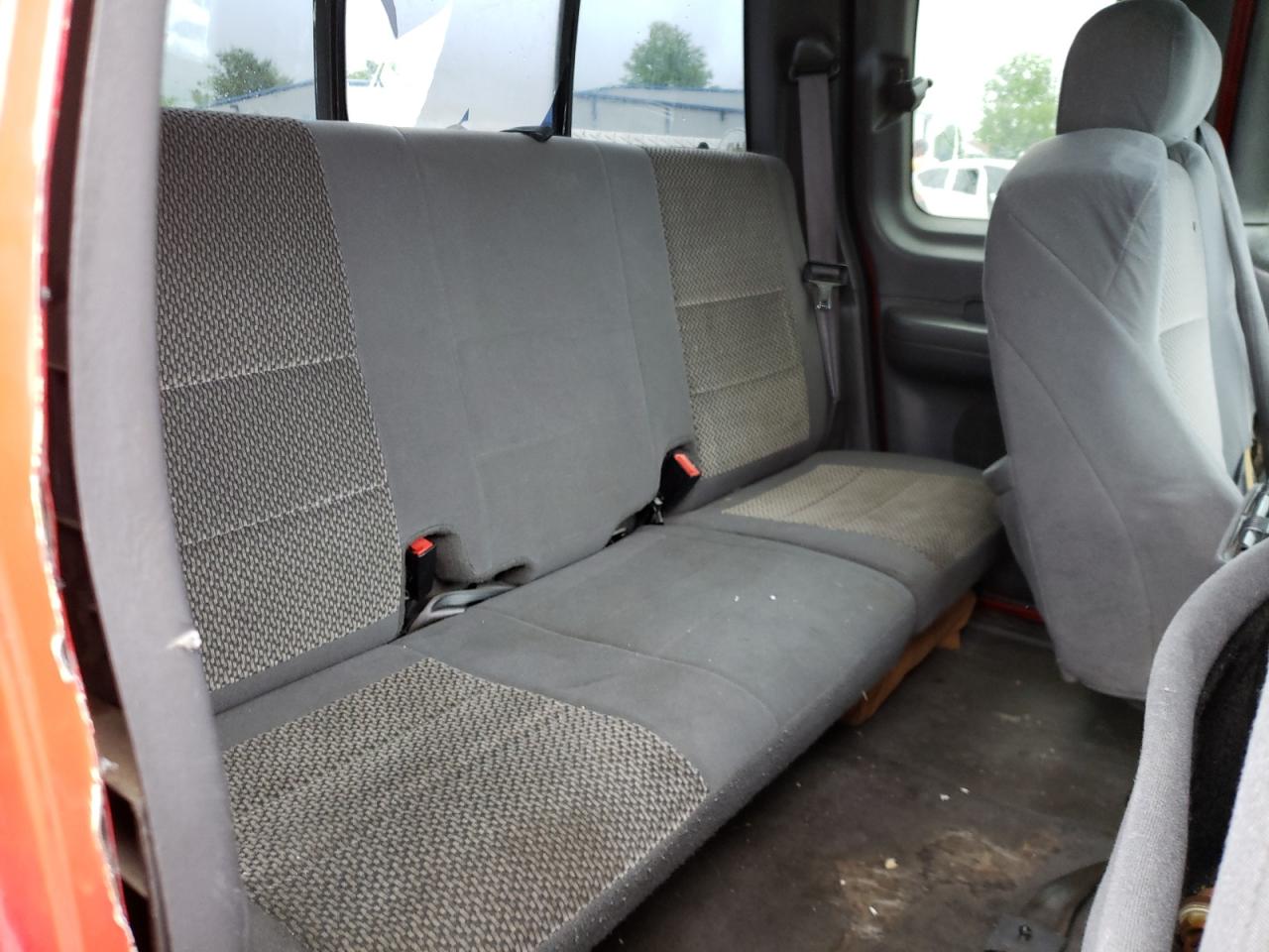 Foto 6 de la subasta – 2003 FORD F150 con VIN 1FTRX17L63NB89253