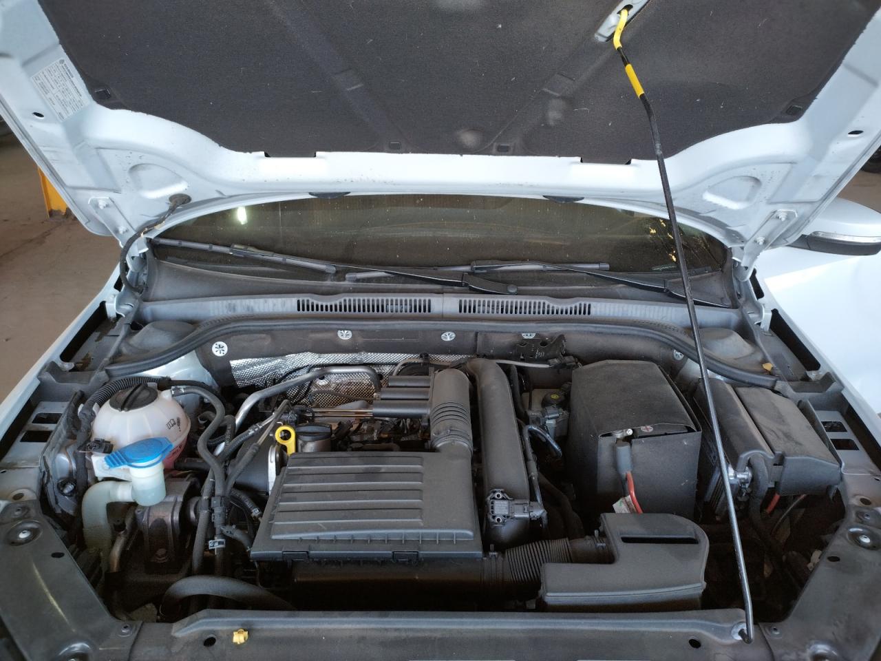 Photo 7 from auction – 2017 VOLKSWAGEN JETTA SE with VIN 3VWDB7AJ5HM272352