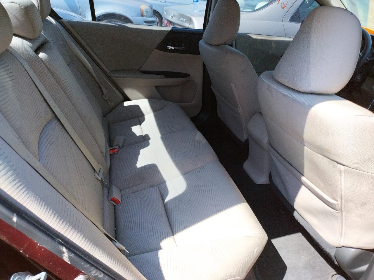 Photo 6 from auction – 2015 HONDA ACCORD LX with VIN 1HGCR2F30FA243246