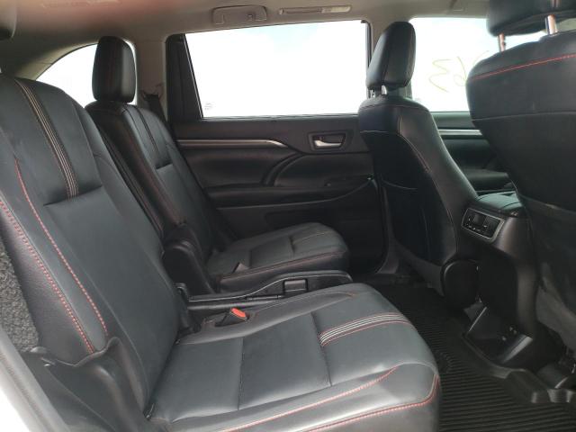 Photo 6 from auction – 2019 TOYOTA HIGHLANDER with VIN 5TDKZRFH8KS349522