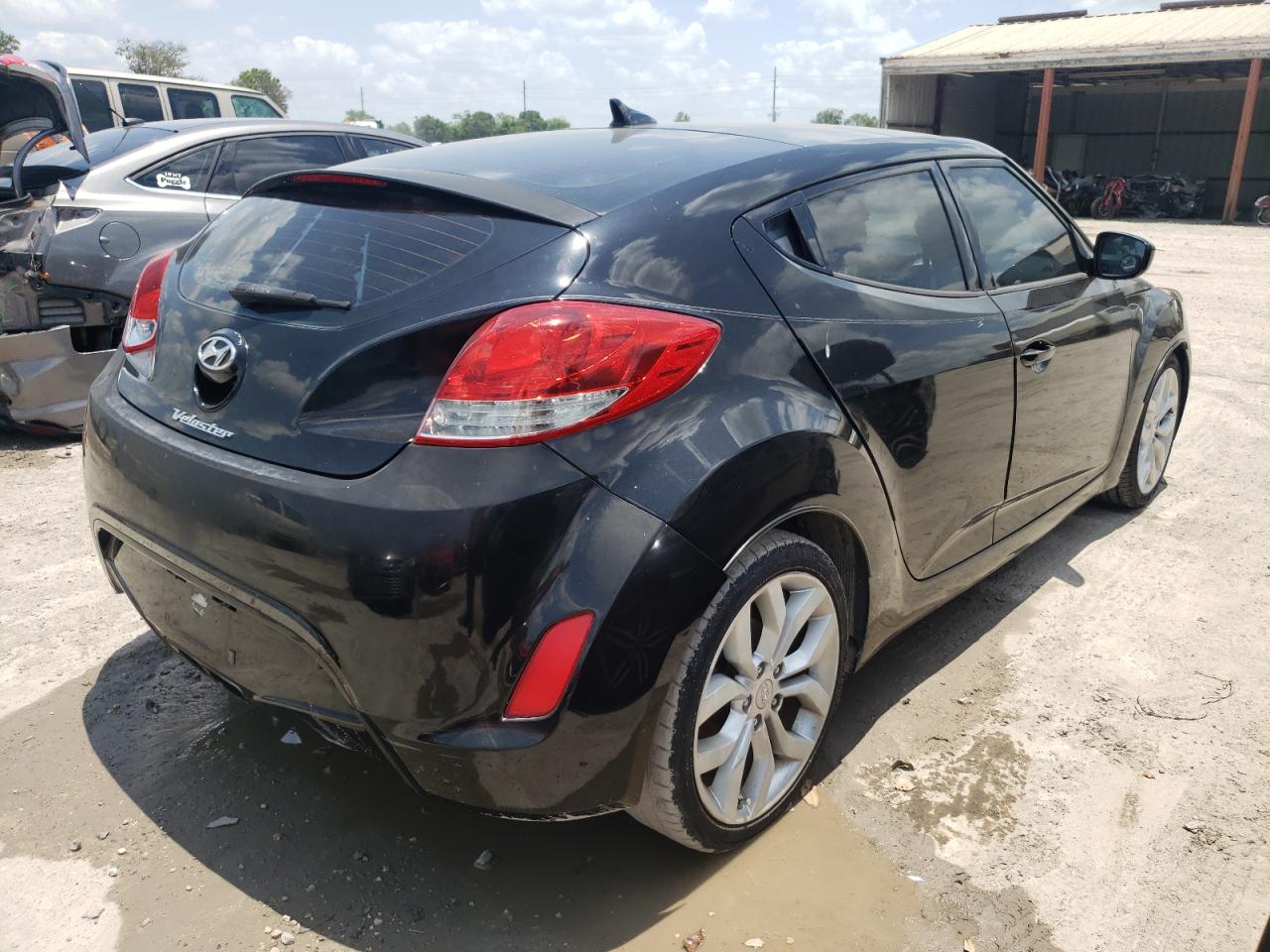 Photo 17 from auction – 2012 HYUNDAI VELOSTER with VIN KMHTC6AD2CU032627