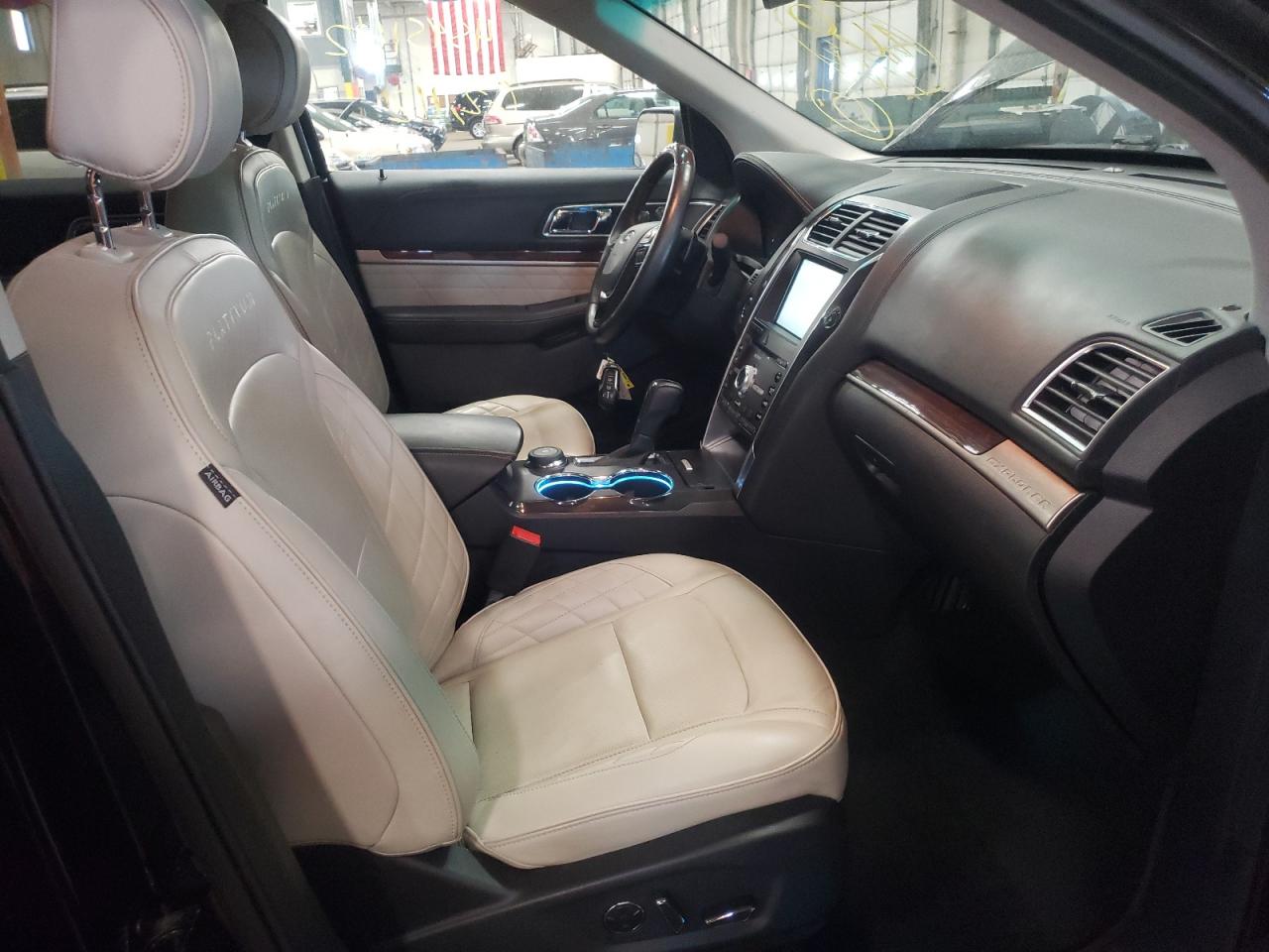 Photo 5 from auction – 2016 FORD EXPLORER P with VIN 1FM5K8HT1GGB34090