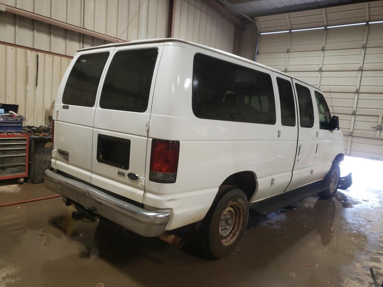 Photo 17 from auction – 2012 FORD ECONOLINE with VIN 1FBNE3BL0CDB00360