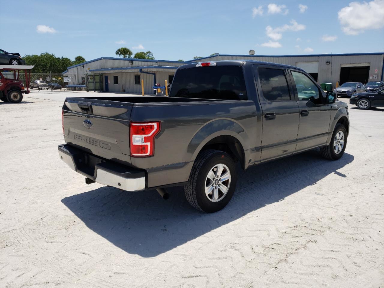 Photo 4 from auction – 2018 FORD F150 SUPER with VIN 1FTEW1C54JFB33554
