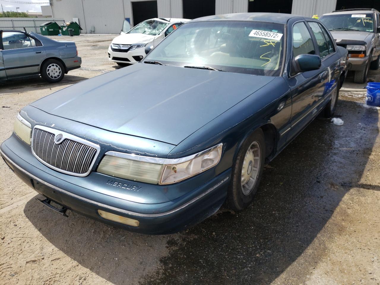 Photo 14 from auction – 1997 MERCURY GRAND MARQ with VIN 2MELM75W8VX645736