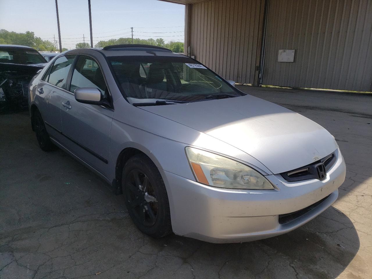 HONDA ACCORD EX 2003 with VIN 1HGCM66873A043977 - Photo from auction