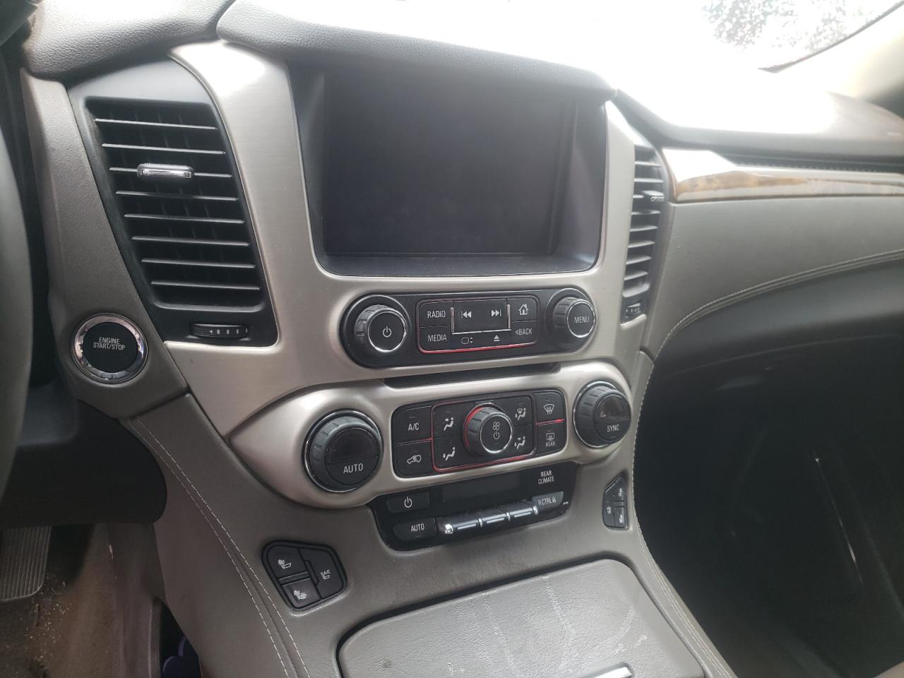 Photo 9 from auction – 2015 GMC YUKON DENA with VIN 1GKS1CKJ8FR641452