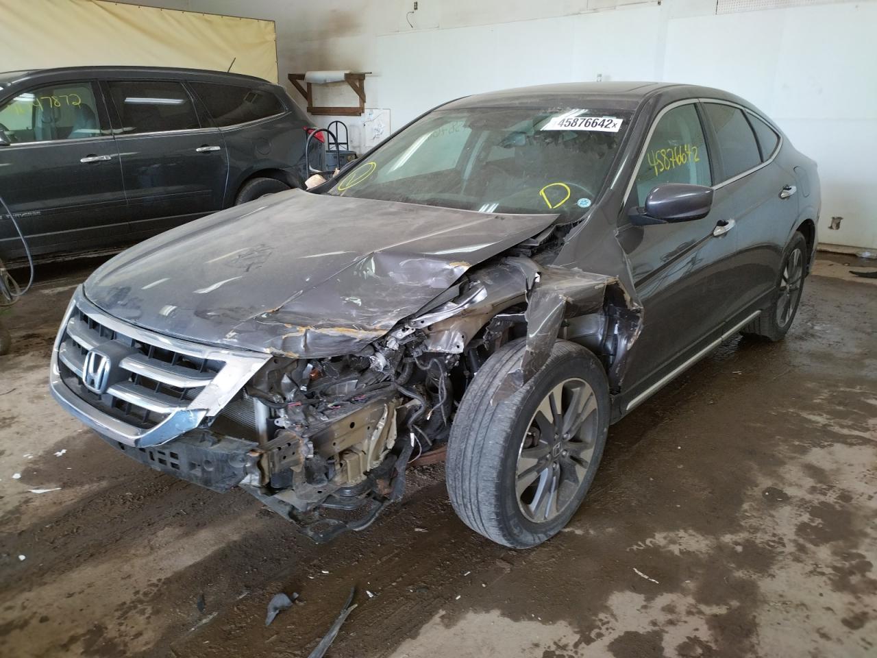 Photo 2 from auction – 2015 HONDA CROSSTOUR with VIN 5J6TF2H54FL001323