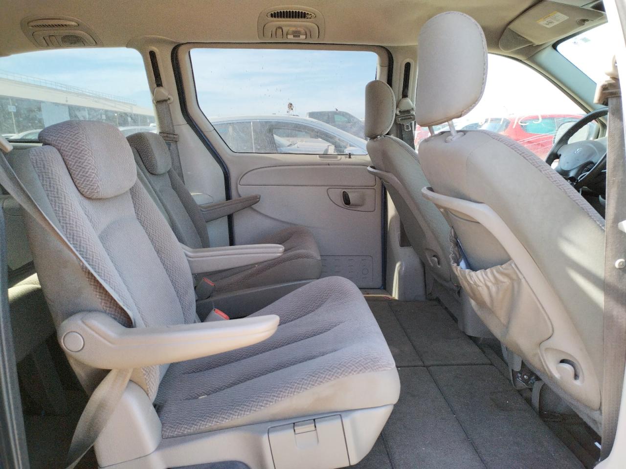 Photo 6 from auction – 2007 DODGE GRAND CARA with VIN 2D4GP44L17R131768