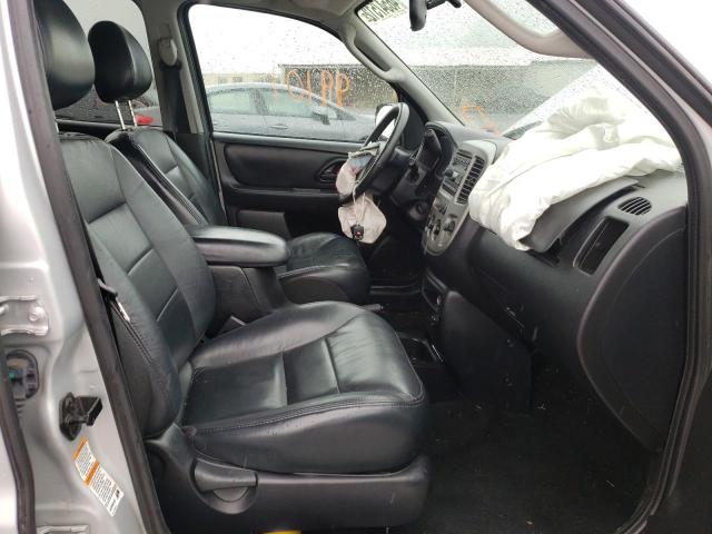 Photo 5 from auction – 2004 FORD ESCAPE LIM with VIN 1FMCU04124KA61019