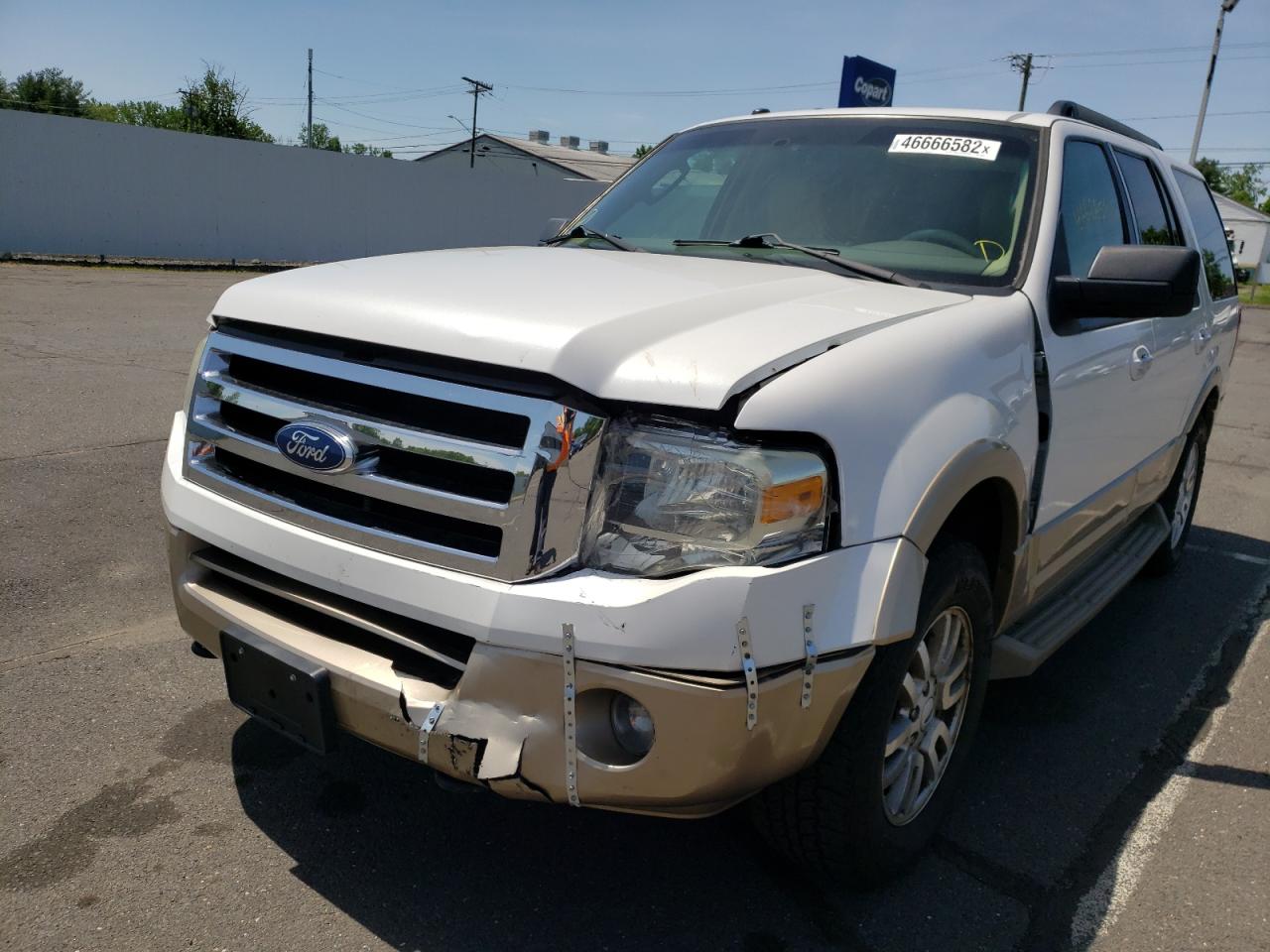 Photo 2 from auction – 2011 FORD EXPEDITION with VIN 1FMJU1J51BEF06267