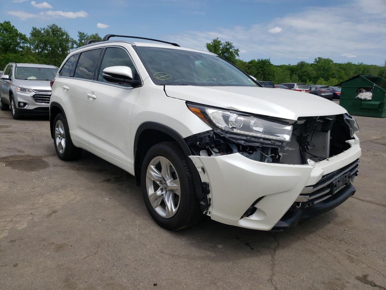 TOYOTA HIGHLANDER 2019 with VIN 5TDDZRFH6KS998535 - Photo from auction