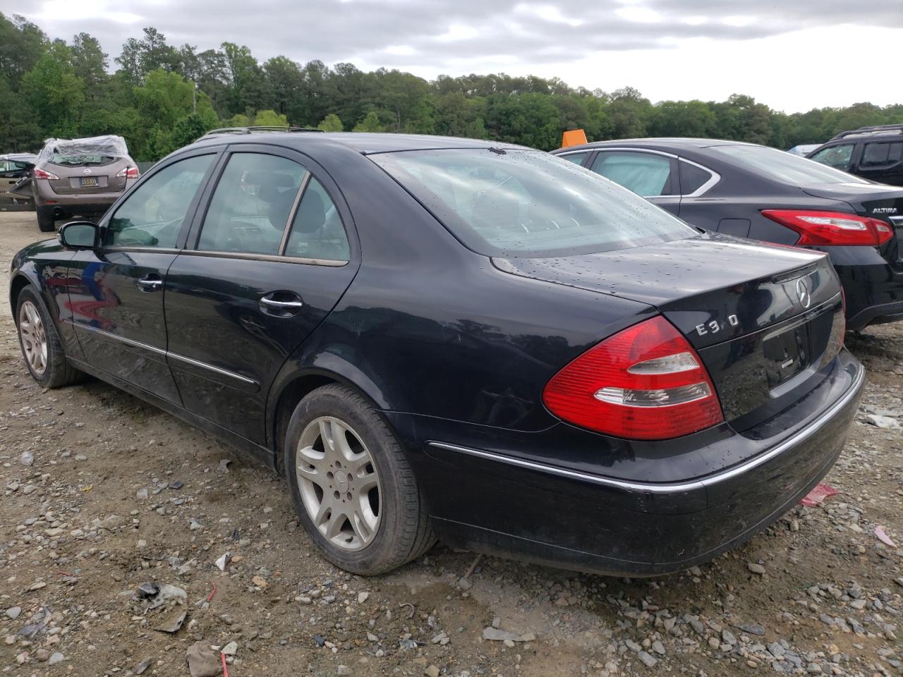 Foto 3 de la subasta – 2003 MERCEDES-BENZ E 320 con VIN WDBUF65J03A294114
