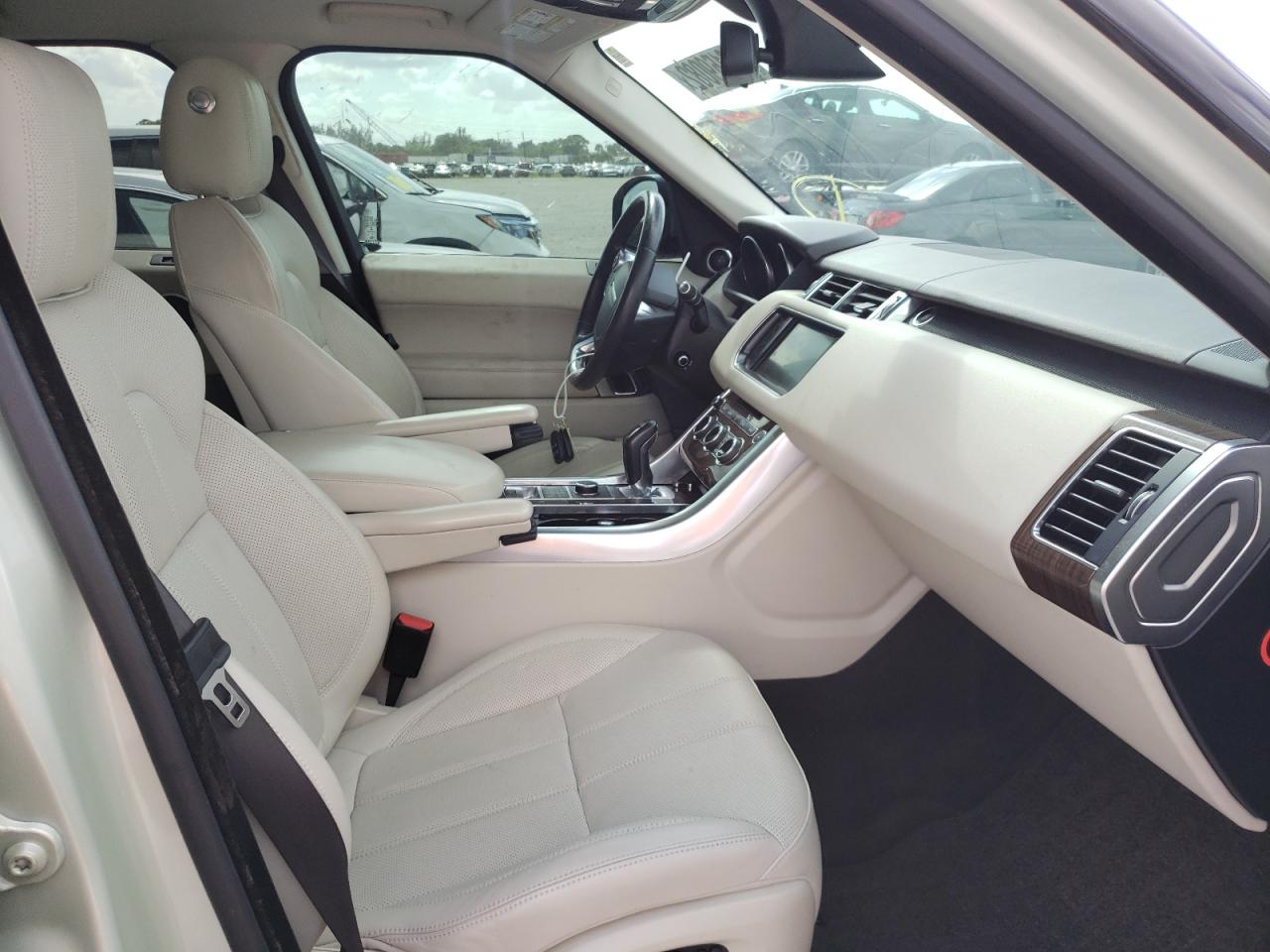 Photo 5 from auction – 2015 LAND ROVER RANGE ROVE with VIN SALWR2VF1FA600403