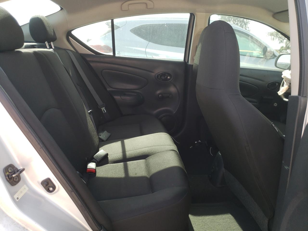 Photo 6 from auction – 2015 NISSAN VERSA S with VIN 3N1CN7AP9FL955266