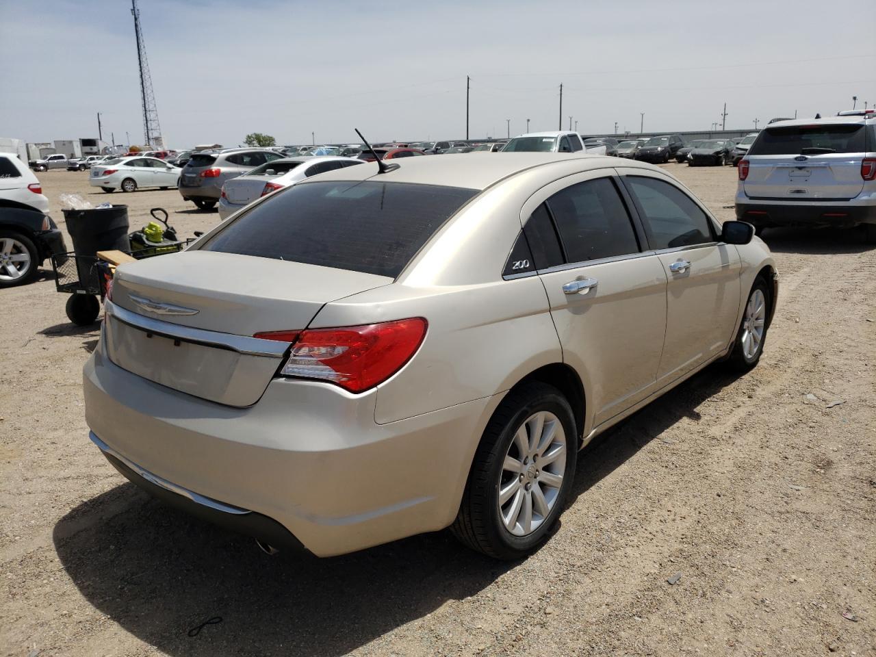 Photo 4 from auction – 2014 CHRYSLER 200 LIMITE with VIN 1C3CCBCG7EN198258