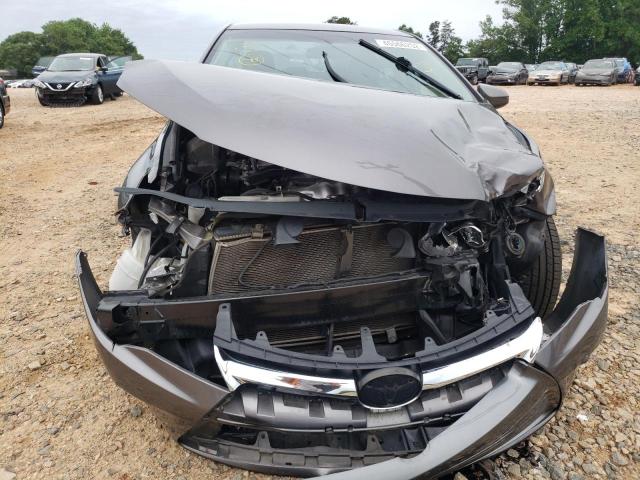 Photo 9 from auction – 2015 TOYOTA CAMRY LE with VIN 4T1BF1FK2FU078976