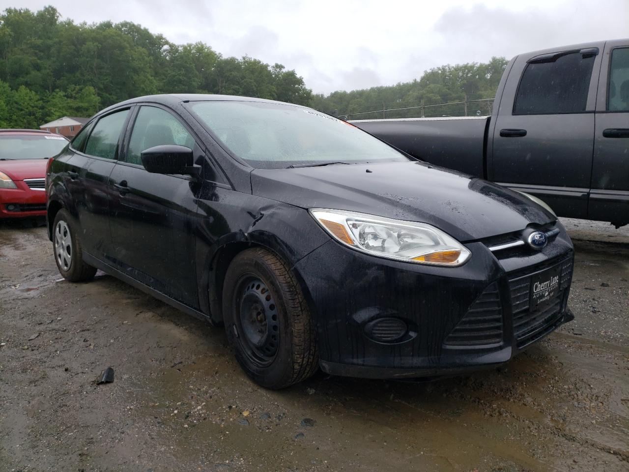 FORD FOCUS S 2013 with VIN 1FADP3E25DL130522 - Photo from auction