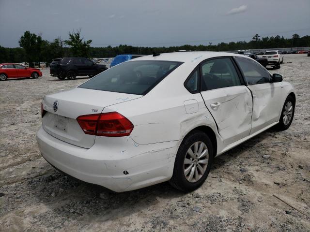 Photo 4 from auction – 2015 VOLKSWAGEN PASSAT S with VIN 1VWAT7A39FC013282