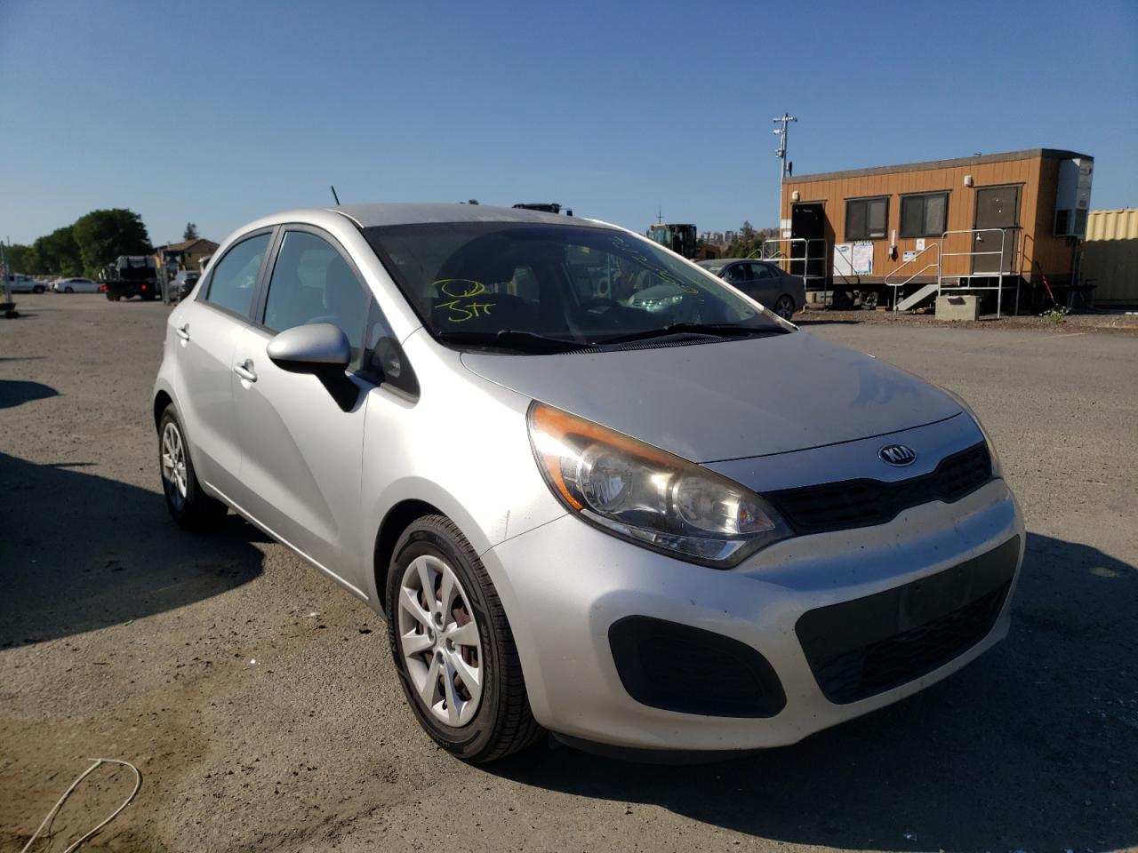KIA RIO LX 2014 with VIN KNADM5A33E6350252 - Photo from auction
