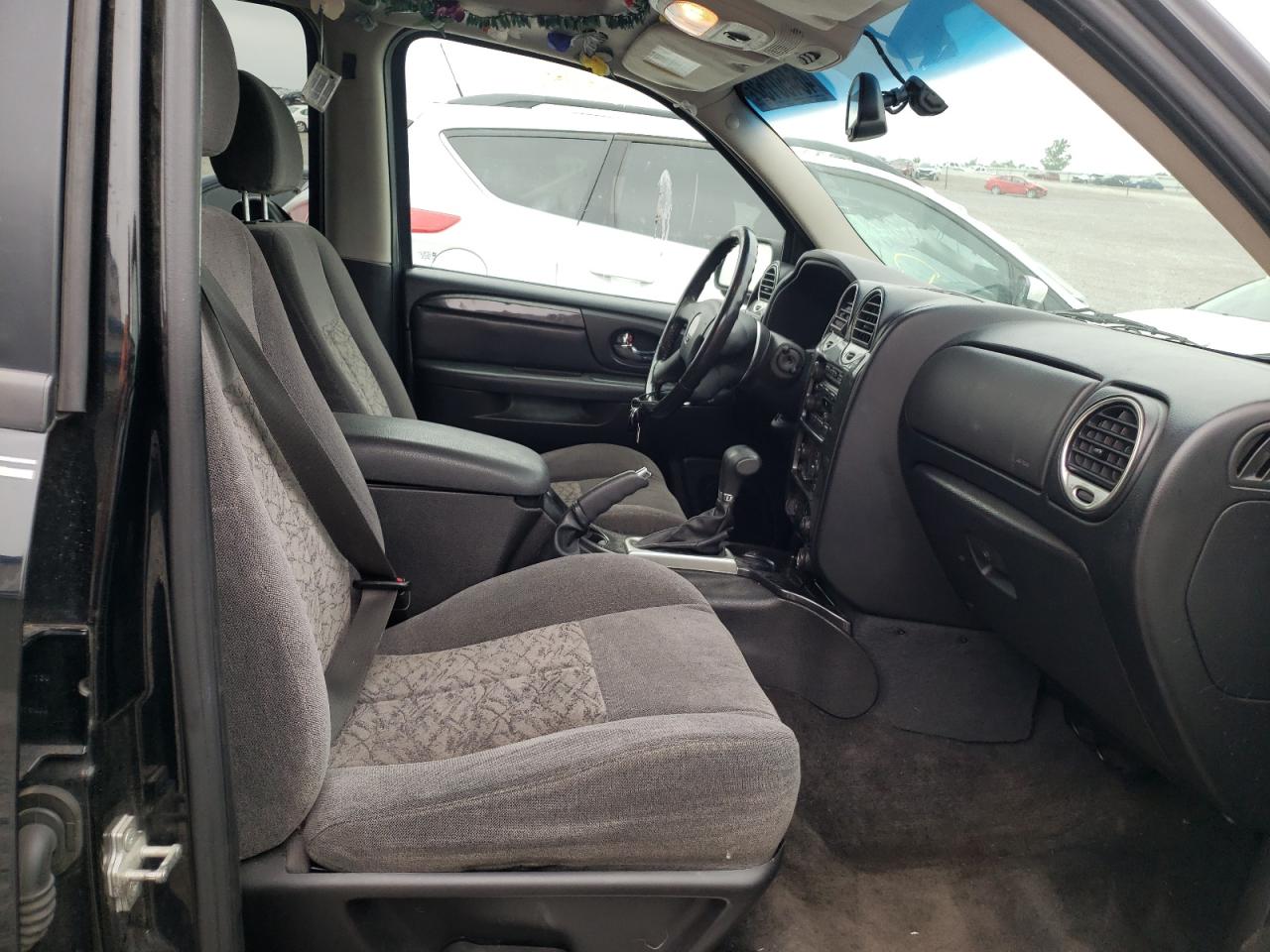 Photo 5 from auction – 2007 GMC ENVOY with VIN 1GKDT13S272145734