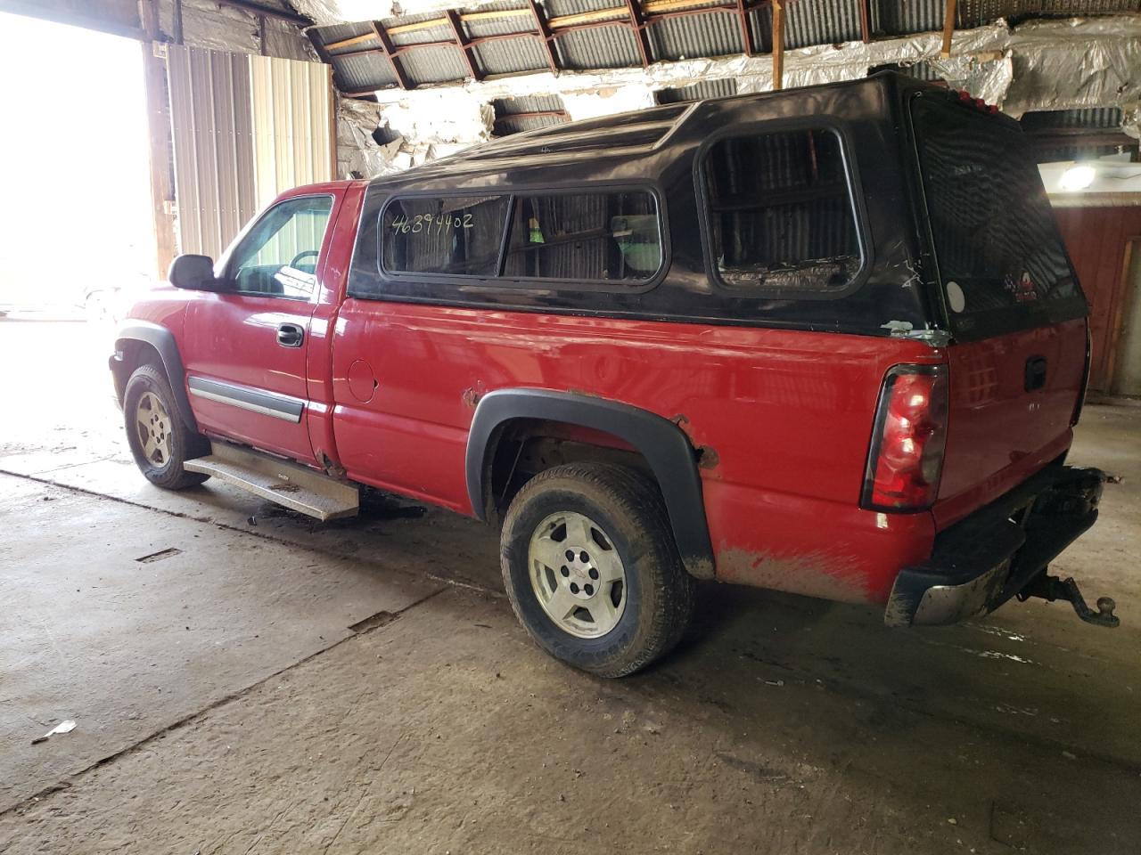 Photo 3 from auction – 2005 CHEVROLET SILVERADO with VIN 1GCEK14T35E182586