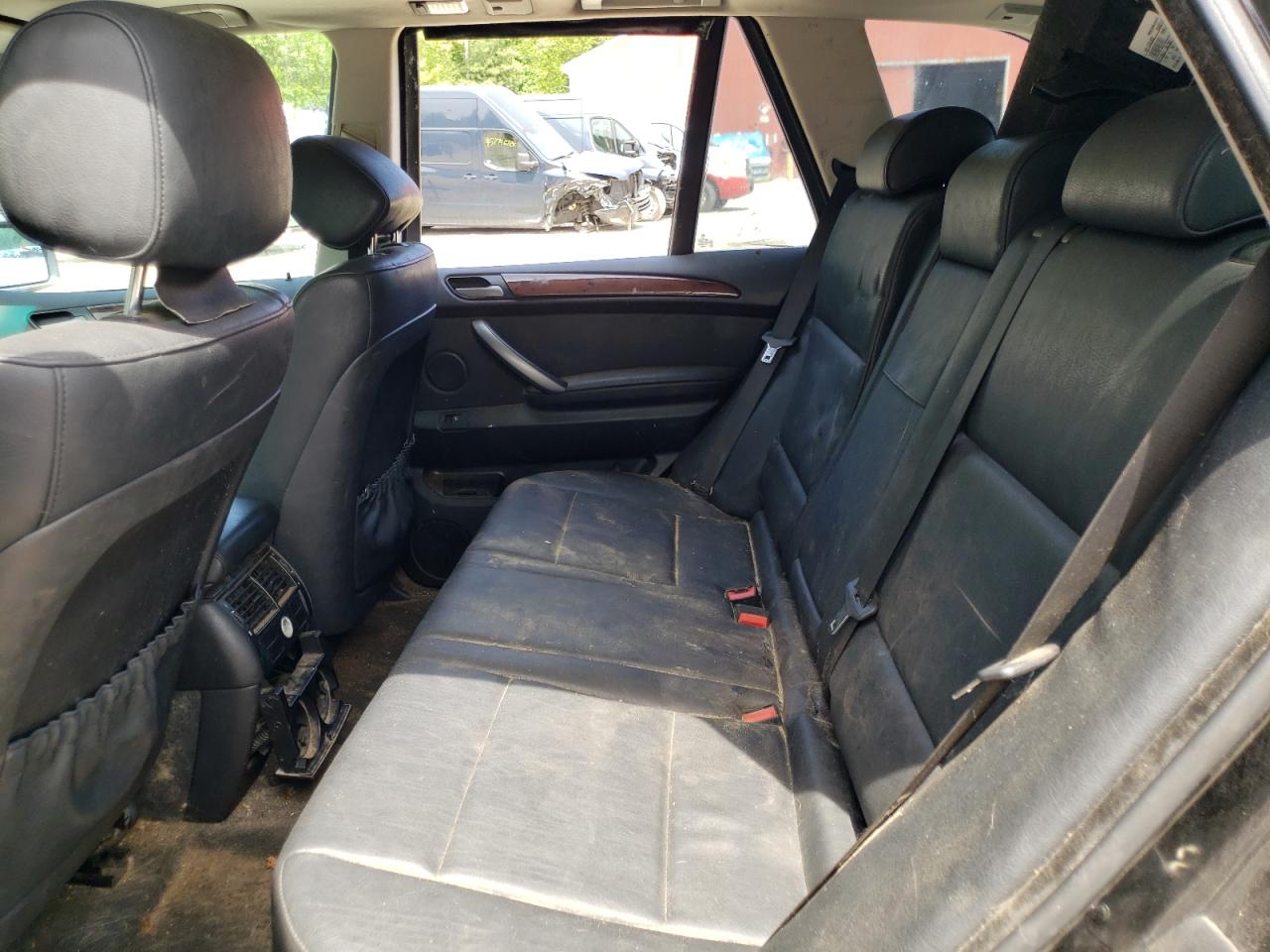 Photo 6 from auction – 2006 BMW X5 3.0I with VIN 5UXFA13576LY35054