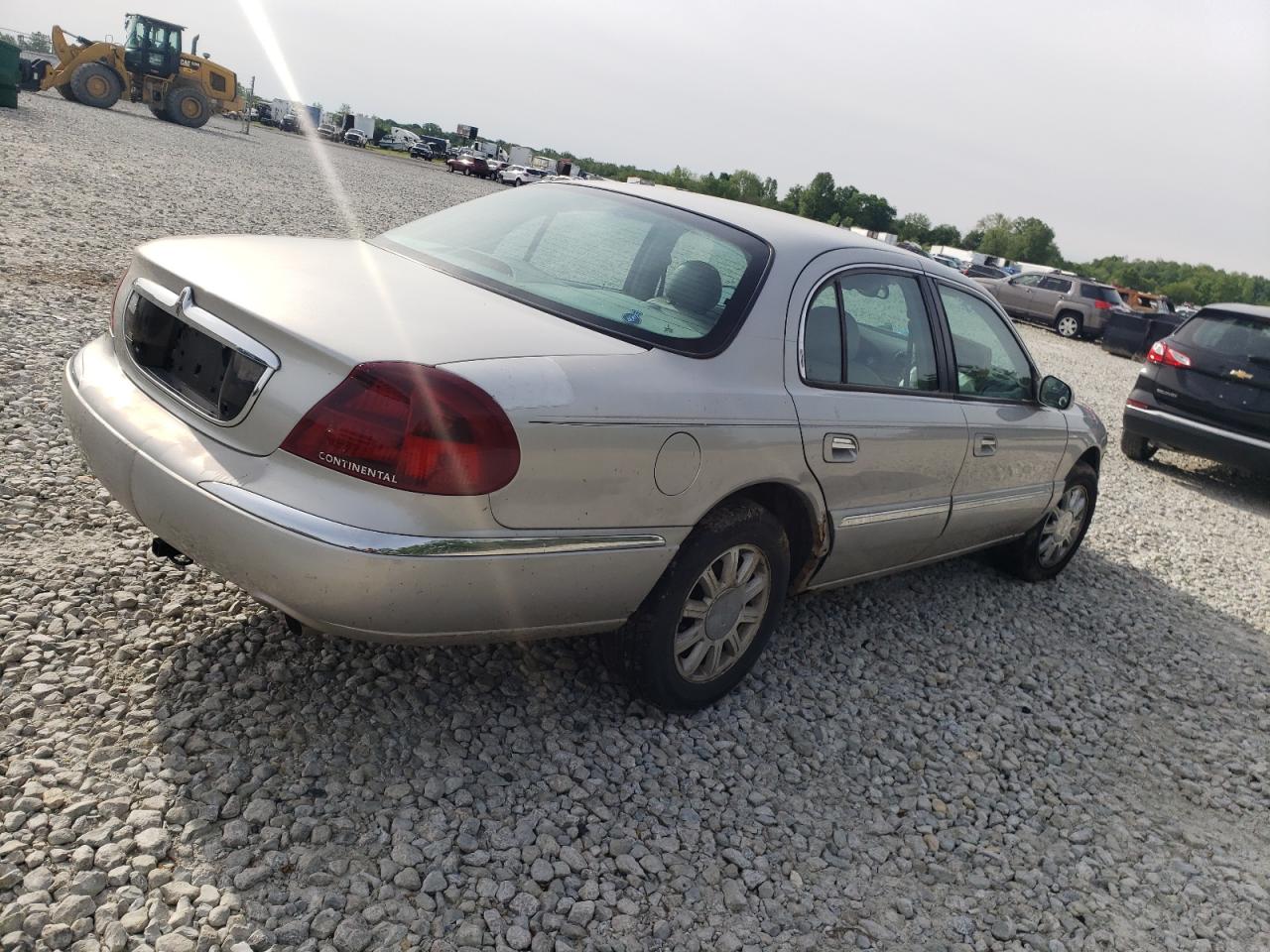 Photo 4 from auction – 2002 LINCOLN CONTINENTA with VIN 1LNHM97V12Y687700